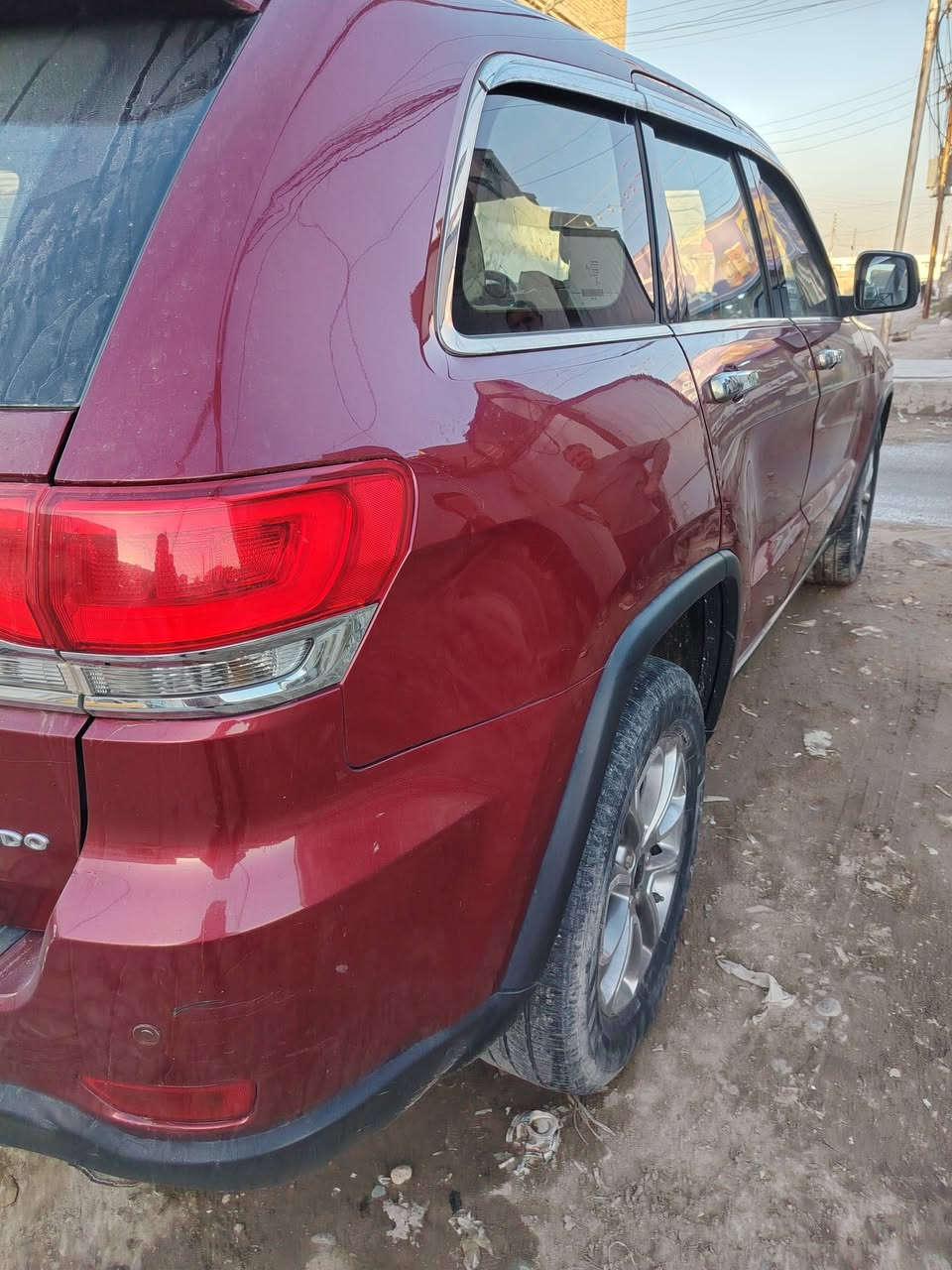 السلام عليكم جيب كراند شيروكي 2014 خليجي 6سلندر مكينه 3600  ماشيه 170 حقيقي فول مواصفات
بيها بنيد وباب الصدر صبغ
والصفحه الثانيه شخوط مثل ماوضح بالصور
سعر 195 وبيها مجال ***********
بغداد التاجي
