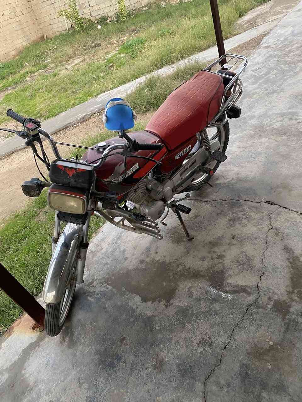 دراجة سيفان موديل ٢٠ نضيفة  كلشي شغال
ديالى دلي عباس شروين 
***********
