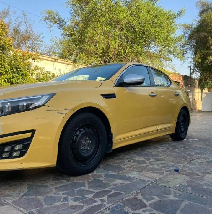 سلام عليكم اوبتما K5 موديل 2014 وارد كوري ضررهه باب سكن مكينه بيهه بخار تخم تاير حداديه خير من الله تبريد منضومه جديده مري شفط شاشه كامره حساس خلفي سياره بسمنه مامشتغله عله خط سياره استخدام شخصي عنوان دوره شارع 60 السعر 95 وبيهه مجال بسيط 
رقم الهاتف ***********
***********
