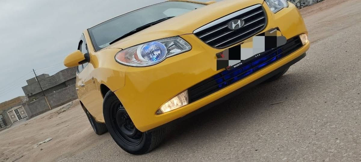 سلام عليكم 
افانتي موديل 7 
محرك 1600 دكشن عالي 
سعرها 43 وبيها مجال
مكينه وكير وحداديه وتبريد جدد  متومه وكامله رقم دولي جديد 
مكانها نجف تواصل خاص او اتصال على رقم ***********
