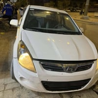 للبيع اي عشرين ٢٠١٢ بيها نواقص بسيطه كماليات سياره جاهزه مكينه تخبل كي...