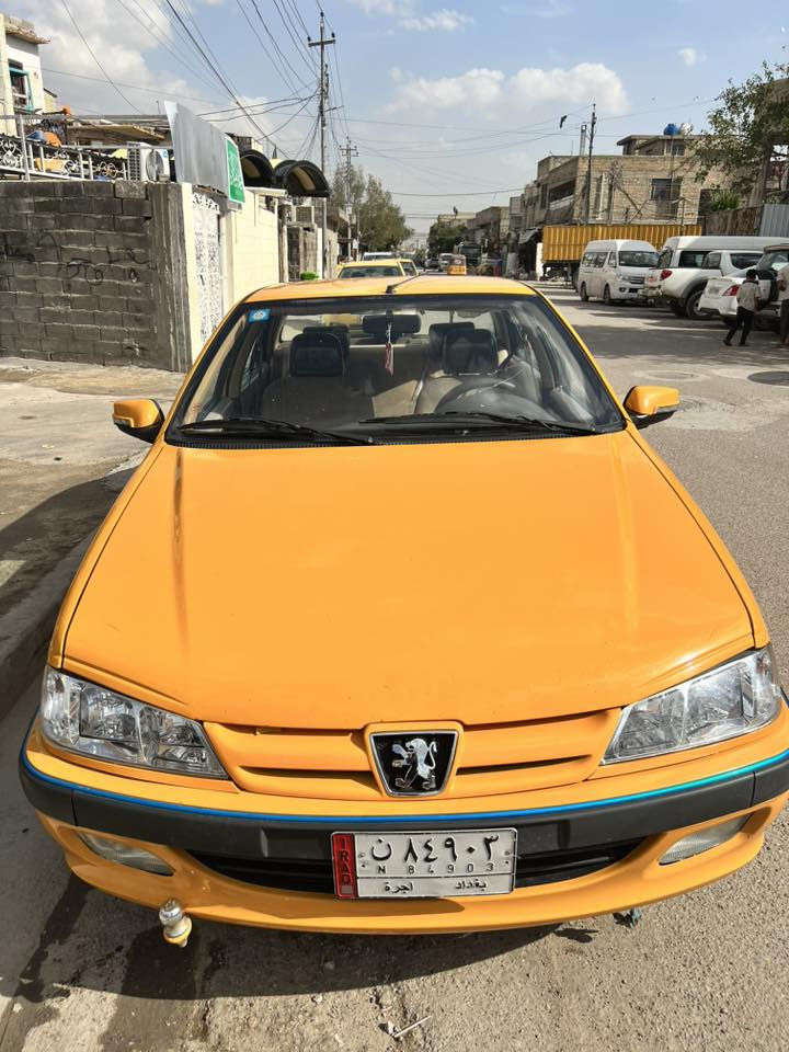 السلام عليكم : بيجو بارص 2021 مكانها بغداد البلديات عليها قسط تقريبا شهرين 3 وتصير حرة بيها بارد بالچاملغ الخلفي موجود بالصورة سعرها 65 وبيها مجال :***********
