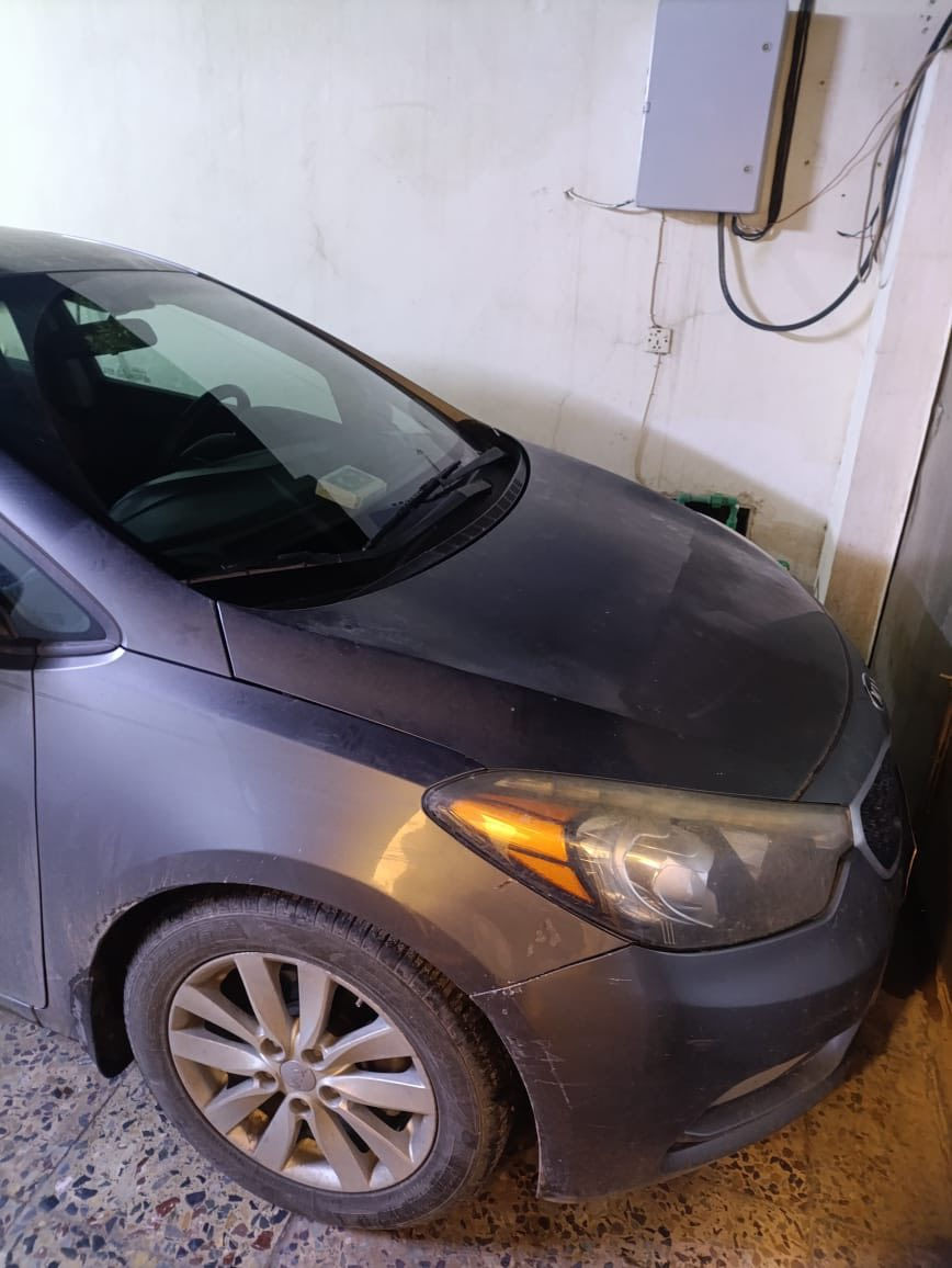 السلام عليكم
للبيع كيا فورتي موديل 2016 حادثها كلش حلو بدون ايرباك رقم بغداد بأسمي تحويل ثاني يوم ماشيه 95 الف مايل السعر 120$ مكان السياره بغداد اي استفسار الاتصال ***********
