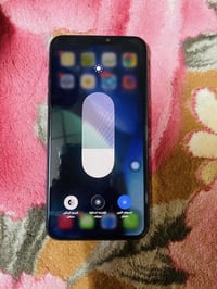 آيفون ١١ برو ماكس • زيتوني • بطارية ٧٧٪