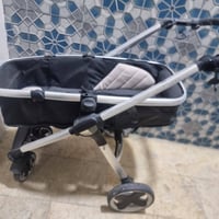 عربانة طفل • سرير وكرسي • بغداد