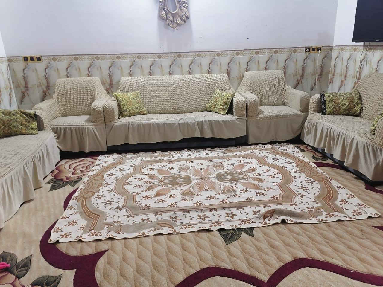 #بيت البيع مساحة 125 متر
الموقع في سامراء / منطقة صلاح دين اول فرع على شارع
بناء حديث طابق الاول بي مؤجر  يحتوي على غرفتين طابق ثاني لكن فقط مسكفة مع شبابيك وبوب  البيت بي سند طابو اصولي اي اشكال مابي
السعر 65 مليون
الاستفسار اتصل على الرقم ***********
