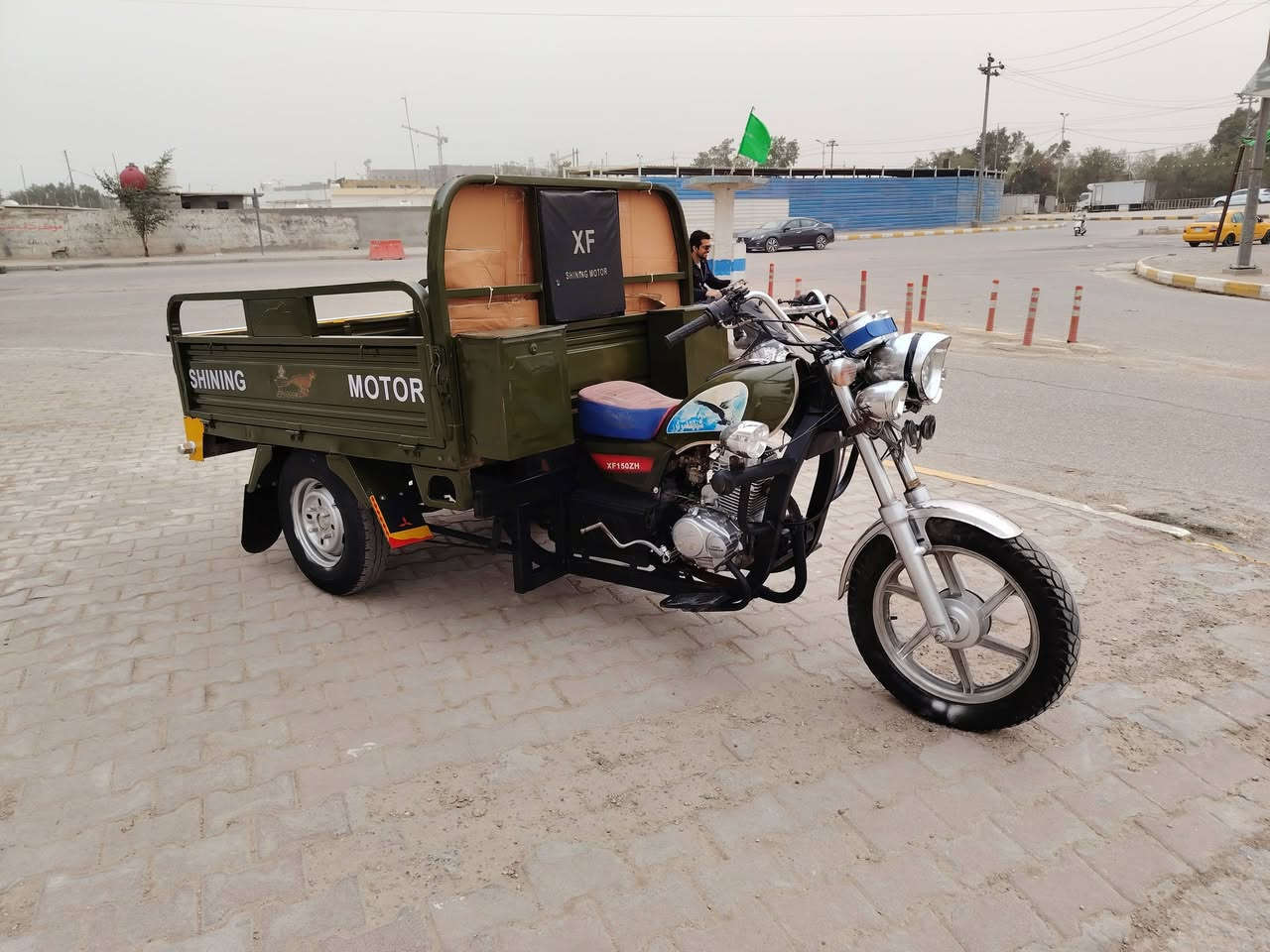 السلام عليكم اخوان دراجه للبيع الموديل 2021 المكان ديوانيه الدراجه رقم وسنويه باسمي  ما متواجد على الفيس راح اخلي رقمي وليد اتصل بخير ويدلل ***********
