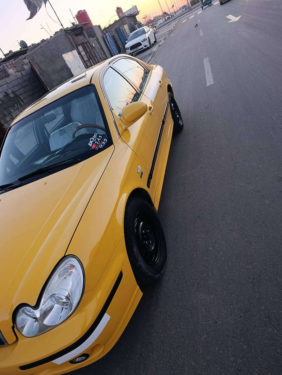 السلام عليكم سياره سوناتا موديل 2002 سياره حلوه كامله مكينه 2400 توه مبدلهه بلادي بيهه جاملق مضروب وراجع بارد ومصبوغه صبغ جماليه صفره سنويه منتهيه ب 2018 حدايه االوره مسويهه ضال بس الگدام سياره كامله من كل شي راعيهه موجود  السعر 55 ورقه وبيهه مجال بسيط العنوان بصره خمسة ميل حي طارق ***********
