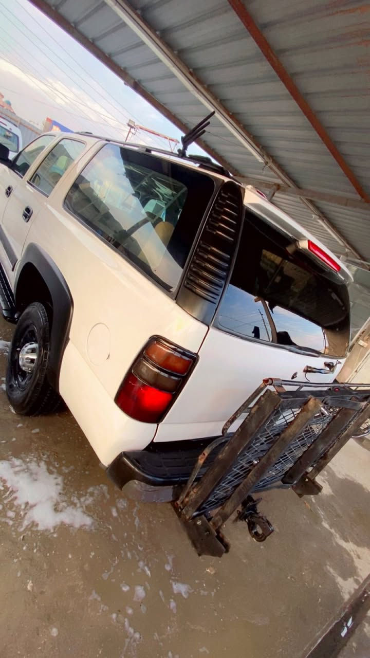 السلام عليكم شوفر ليت للبيع موديل 2004اجره سنويه لل28 كير مكينه اكسل حداديه تخم تاير منضومت زنون تبريد تدفئه سنتر لك مري اشاره +شفط السياره جاهزه من كلشي بسمي تحويل مباشر خطها حله بغداد وصل خط وبحث جدد مكان السياره حله غير متواجد ع الفيس السعر (110) بيها مجال قليلللل    ***********
