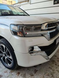 لاندكروز 2021 ( عل شرط بوضع الزيرو ) بريم اصل فول 1/1 ماشيه 15 الف  ال...