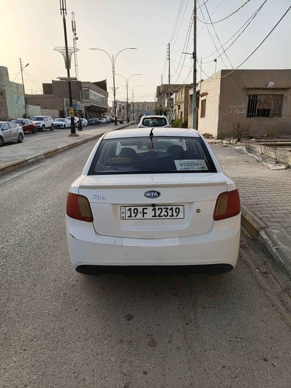 السلام عليكم
ريو 2011 
رقم انگليزي بأسمي سنويه جديده 
تبريد جديد ثلج 
مكينه 1600
تخم تاير 
جاهزه بدون نقص
بيهه تبديل چاملغ امامي وصبغ باب  
مكانهه رميثه 
***********
***********
