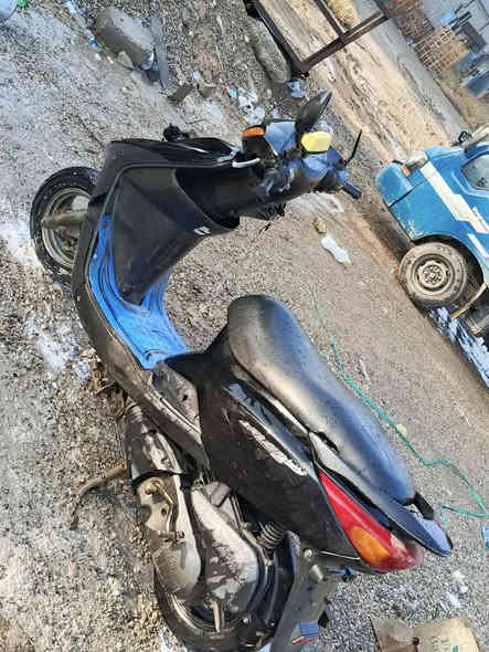 السلام عليكم 
دراجة اكزز للبيع 
دراجة نضيفة مكينة نضيفة ما مفتوحة نگره سلف دراجه فول مواصفات 
ومابيها أي نقوصات 
للاستفسار ‏
‪‏‪***********‬‏. 
مكاني بغداد تقاطع النهروان
