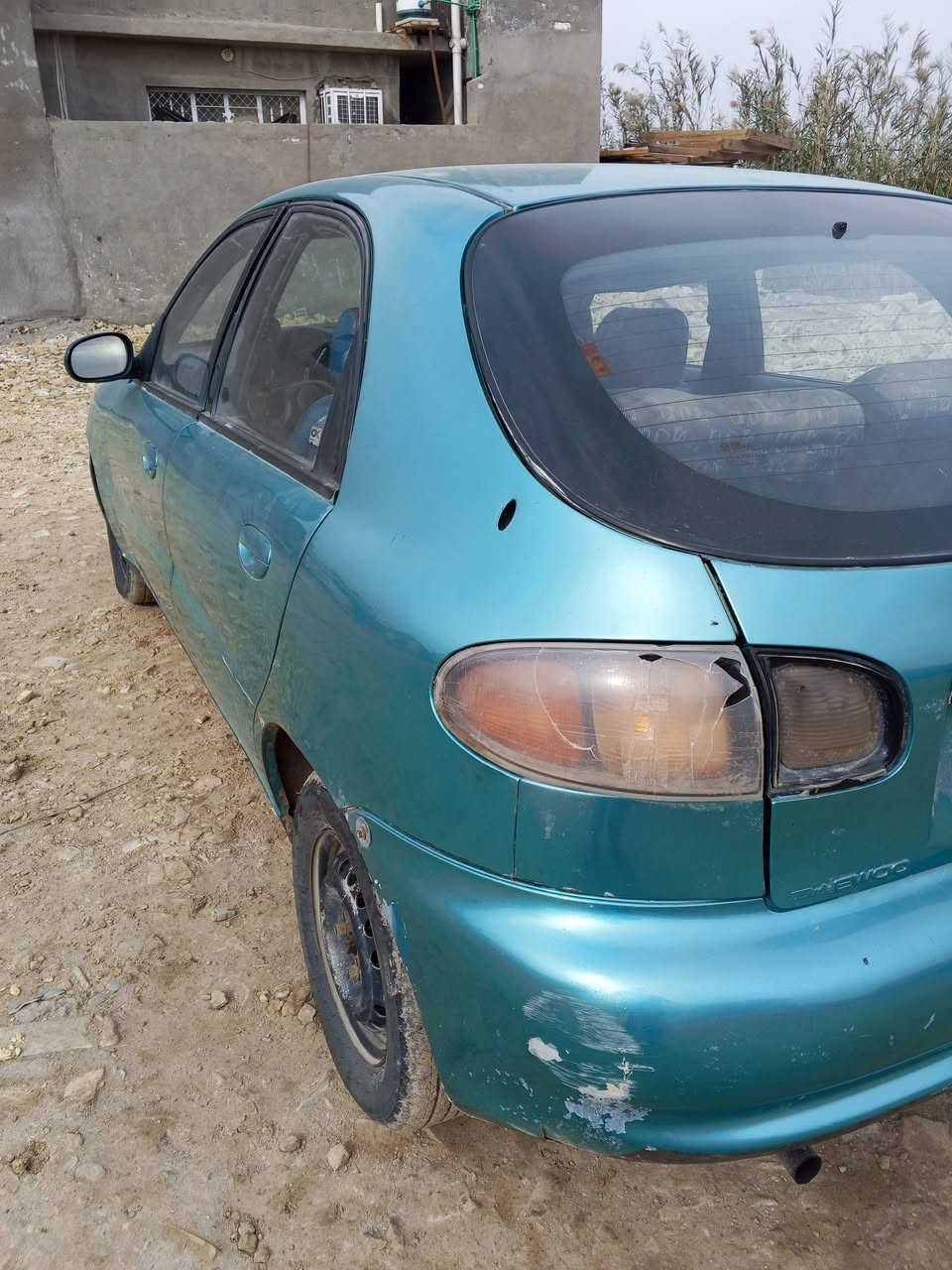 السلام عليكم دايو لالنس2002 للبيع سيارة بأسمي مكان بغداد قرب شقق بسماية السعر 26وبيها مجال ***********
