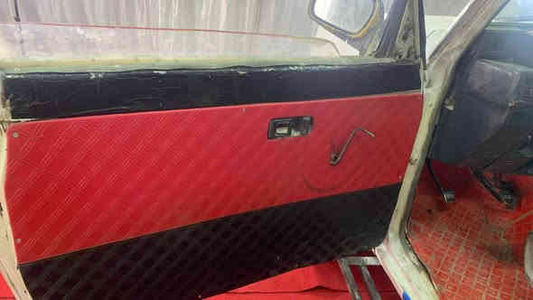 ***********
‎💙❤️بەناوی خوای گەورەو میهرەبان 💙❤️
‎شتی نازدارو جوان 😊
‎توێتا دایتسو بۆكس مۆدیل ٨٨ گێرو مكەینە سێ وای
‎ئارم. پلاستیك هەولێر  بەشەرتی دایرەی مرور
‎سەیارەكە هیچ دەعمو لێدراوی نیە تەقەورەقەی زۆر باشە كارەبای مەزبوتە كامل. ئەشیای تەبریدی پێوەیە. سەیارەیەكی كلاسیكو تایبەتە سعری 14$ پارەی ماتۆرێكە 
‎دووژمارە تەلەفونم. داناوە بەس فرۆشتنە گۆرینەوە ناكەم. 
***********
*********** السليمانية
