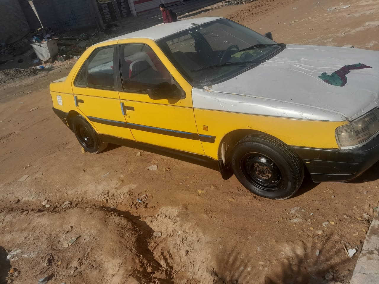 سلام عليكم بيجو روه مديل9مكينه وكير وحداديه وكهربايات جاهزه. ماوصل راعيه اتكفل سرقه مكان السياره نجف رقمي *********** السعر مليون وميتين وبيه مجال
