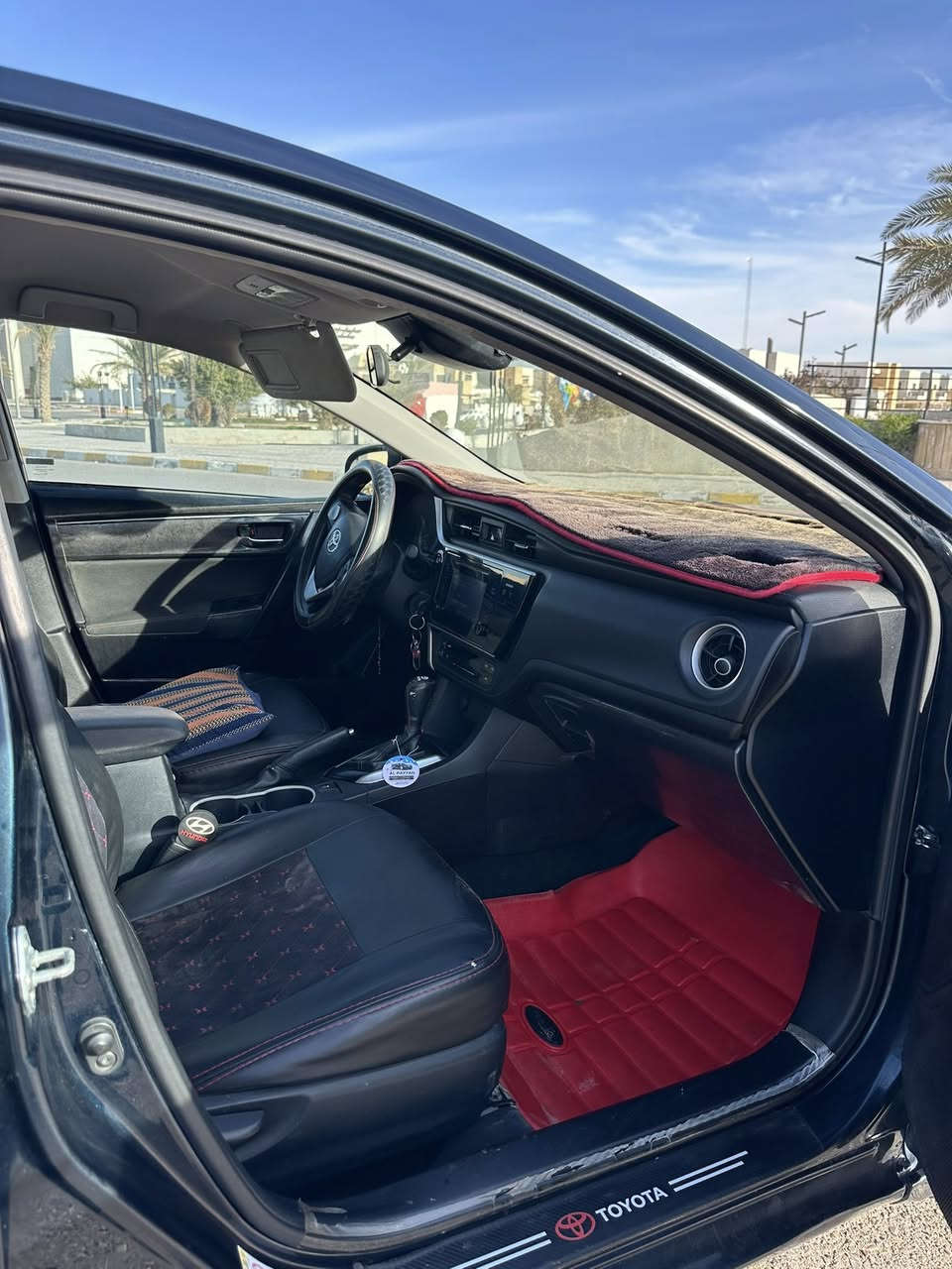 كورلا امريكي موديل 2017
لون مميز ✨ (ابو الشذرة) 

كير محرك شرط لا صرف لا بخار لا صوت 

صدر امامي خلفي جديد شرط✅

تخم تاير جديد جديد 

تبريد ثلج ❄️ تدفئة نار 🔥 

شاشة كبيرة بلادي + كامرة بلادي 

داخل جلد اسود مميز 🔥✨

تحكم ستيرن + مثبت سرعة 

رادار امامي اصلي بلادي 

تحكم تبريد وتدفئة كلها لمس 

سيارة جديدة ونضيفة حيل    

سيارة جديدة شرط

رقم اربيل دولي سنوية 2028 بأسمي تحويل ثاني يوم 

(السيارة بيها جاملغين الخلفيات والجنطة والباقي كفالة

(( السعر 119 وبيها مجال )) *********** مكان السيارة تكريت
