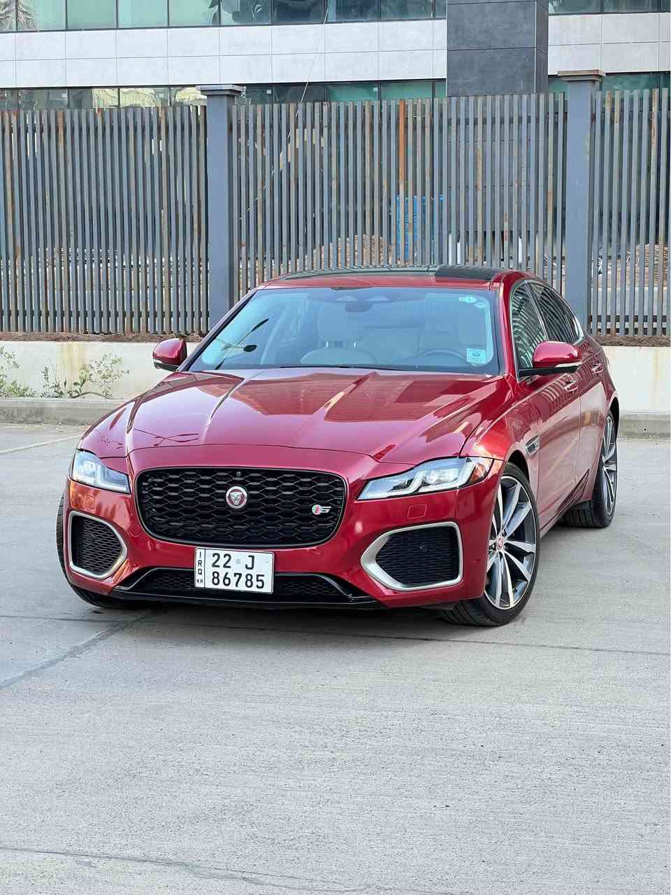 جاكوار XF SE موديل 2021
***********
***********
* محرك 2.0 تيربو
گیر أوتوماتيك 8 سرعات
* فتحة سقف
* بابات شفت
* شفتات على المقود (Paddle Shift)
* شفت الصندوق (فتح الشنطة كهربائياً)
* 2 سويج
* تشغيل ودخول بصمة (Keyless)
* شاشة لمس
* كاميرا خلفية
* حساسات أمامية وخلفية
* مقاعد جلد كهربائية
* تدفئة وتبريد للمقاعد الأمامية
* تدفئة للمقاعد الخلفية
* مكيف ثنائي المناطق (حار وبارد)
* مثبت سرعة
* نظام المحافظة على المسار (Lane Assist)
* مرايات كهربائية قابلة للطي
* إنارة LED
* جنوط ألمنيوم أصلية
* سيارة فخمة، نظيفة، وثباتها عالي على الطريق أربيل, العراق
