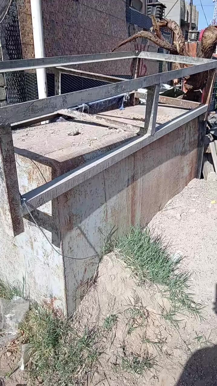 تانكي كاز السعر 300 العنوان بغداد الرقم : ***********
