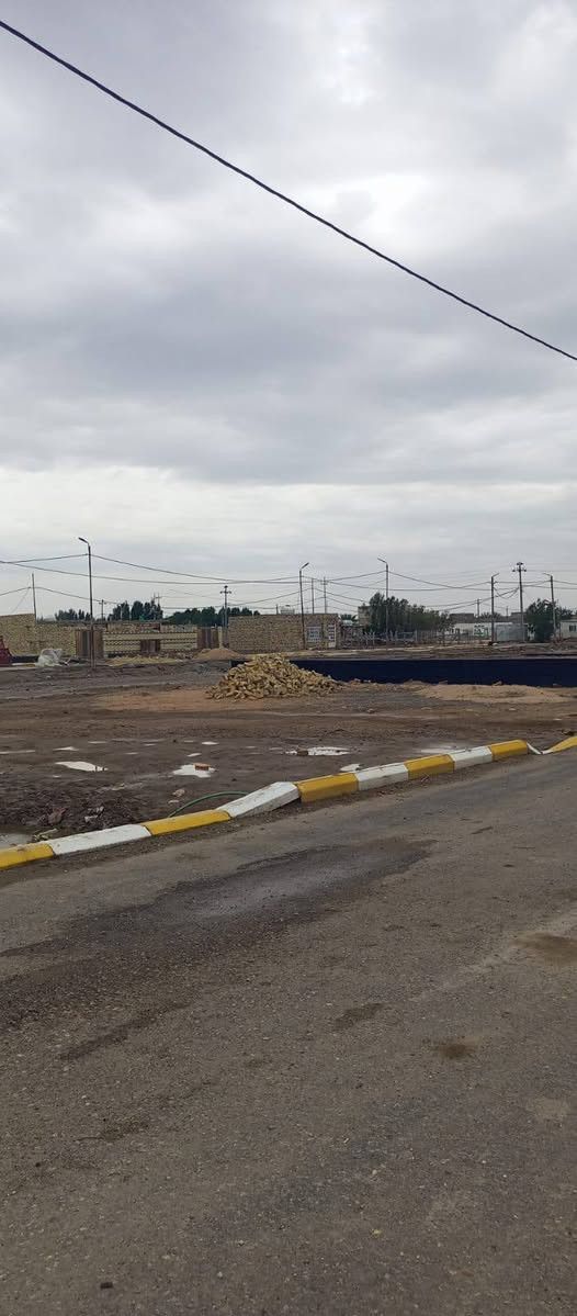 بسم الله الرحمن الرحيم  ياالله قطع سكنيه للبيع في الديوانيه
علئ طريق سايدين حي الجامعه سنيه 
خلف معمل الكاشي سيد براهيم مباشر باب المدارس  مع كافه الخدمات تبليط🛣 كهرباء 💡 مدارس🚻🚻 بلباب مباشر 3 حكوميات ماء اساله 🚰 مساحات مختلفه 250 امتر  360 امتر 490امتر يوجد الف متر باقي عدنه فقط 10قطع  تجاريات 
اللستفسار اكثر الاتصال أو ‪*********** وتساب
*********** تصال
