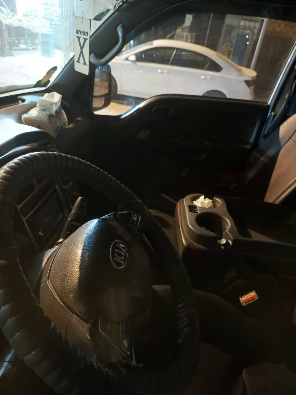 كيا حمل للبيع موديل 2017
رقمه واسط 
 العنوان بابل قضاء الكفل 
سياره مكفوله كفاله عامه
مشروع وطني 

تبريد شغال 
سياره كير محرك مكفول
سياره حلو مال جناي
السعار 110
***********

ا
