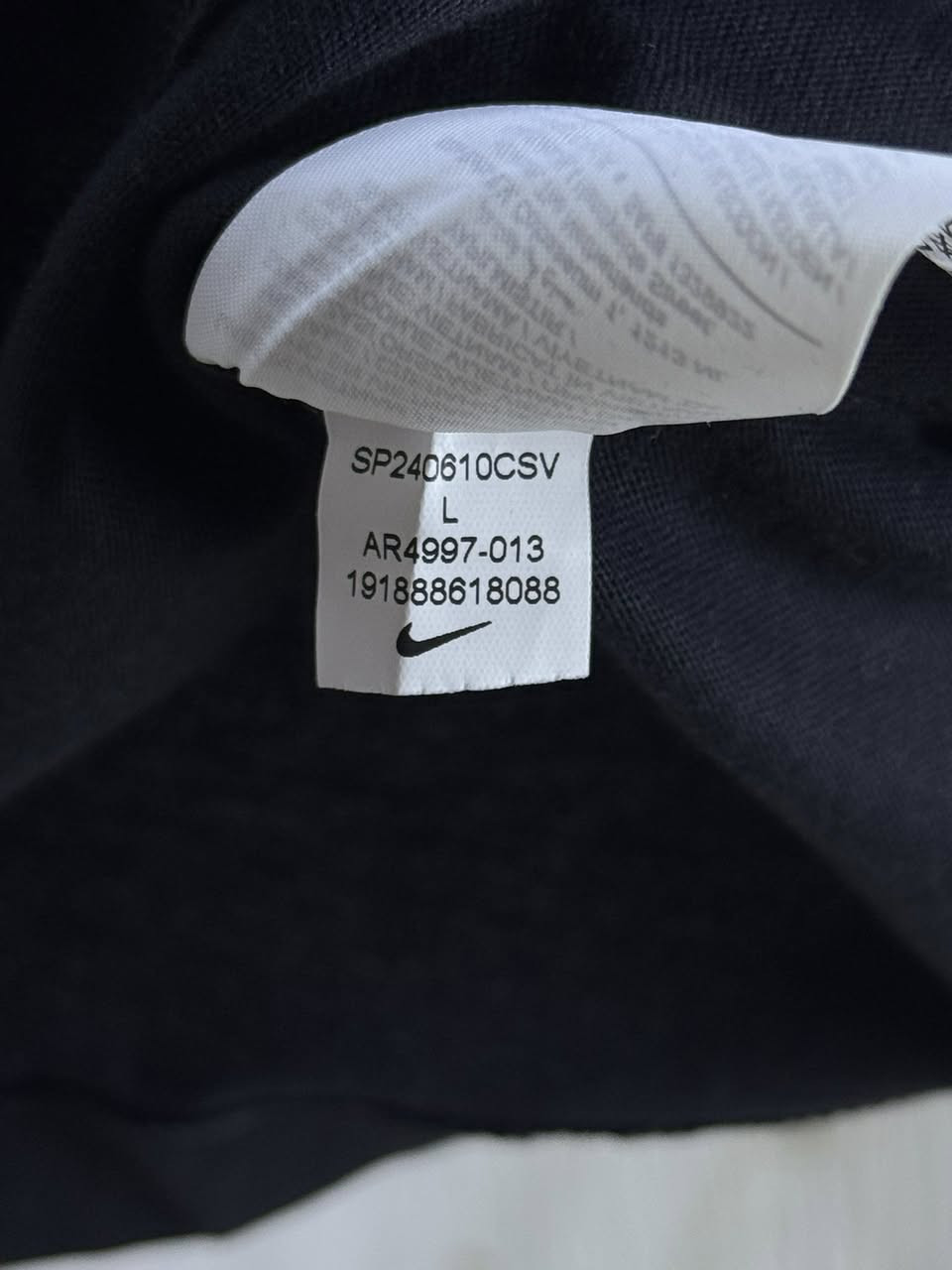 تشيرت (نايك  )سوبر كريم  
القياس L تلبس وزن 90 
النظافه 💯/💯  

يوجد توصيل 🚚 (بغداد -محافظات )
☎️رقم الهاتف :***********

للحجز -دايركت
