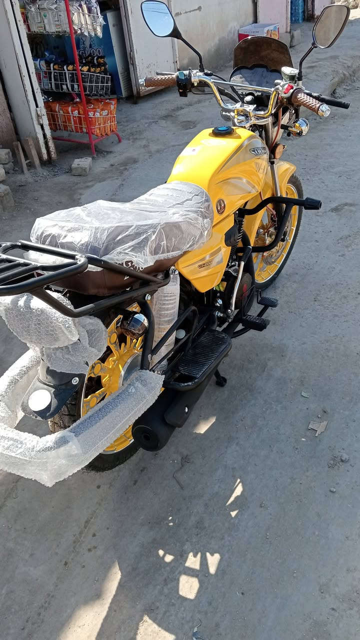 سلام عليكم دراجه سونك للبيع اوراق كامله البارحه طلعتهه من المعرض بعدهه بدهن سحك تشغيل عن بعد بصمات ثنين سويج سجينه ثنين مكينه 200 مكاني بابل الحصوه سعر 1150مجال قليل 
‏‪0783 836 0540‬‏
