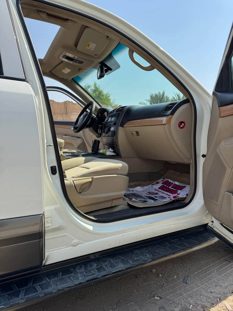 مهافي 3800 v6 سيارة جديده ونضيفة مع مواصفات ستندر بانوراما تحكم كهربائي بكشن السايق لايتات جديده 7 راكب كفالة كير ومحرك بدي السيارة مكفول عدى طخات ٢ بسيطة جدا غير واضحة 
الاستفسار الاتصال او مراسلة الصفحة 
*********** النجف, العراق

