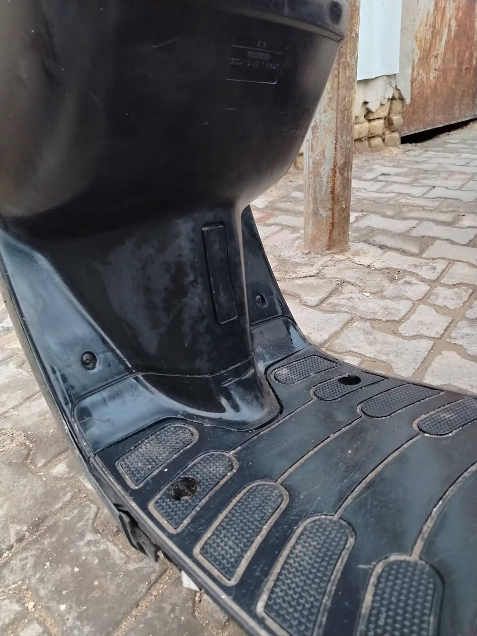 سلام عليكم دراجه بطه للبيع اومراوس دراجه نضيفه كلش نقوصات بسيطه بس باتري مكينه حلوه وناعمه السعر 200وببه مجال حك جيه مكان دراجه طويريج قرب ابو هاشم خاص مفتوح رقم موبايل***********
