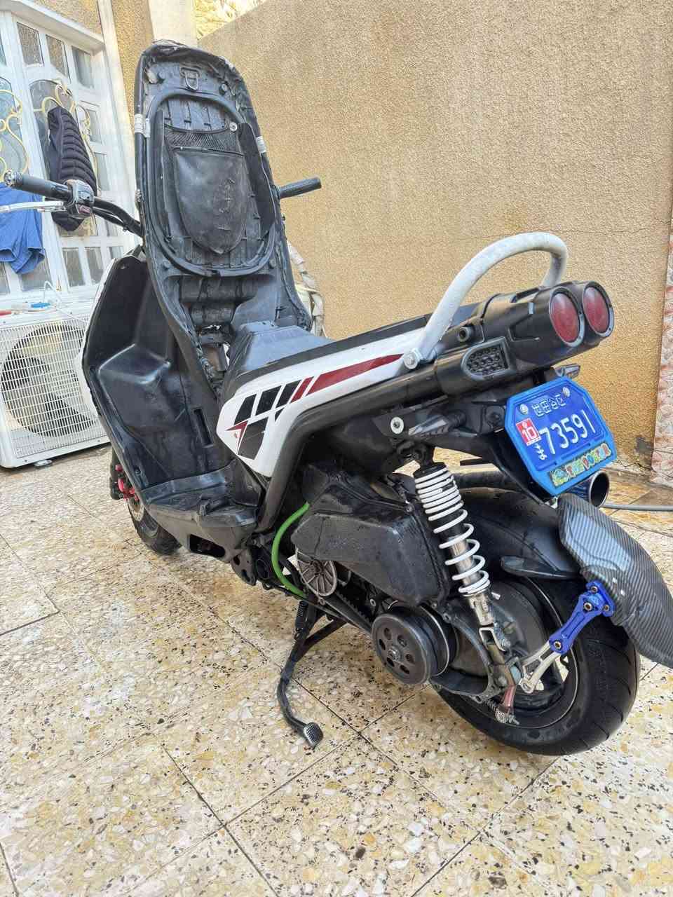 سكنس جبلي دراجه كامله رياضي 
بوشه 58 شلعه تشك الكاع 
صالنصه رياضي حلزونيه 
عارضه ب900 تجي تفحص بيدك أو جيب فيتر وياك 
بيه نقص ستان صفح وشاير فقط
للاستفسار *********** أو واتساب
