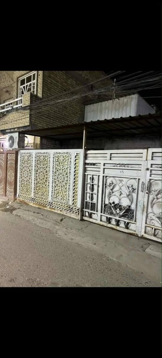 دار للبيع 
زعفرانيه 
نهاية اربع شوارع فرع عزوز ابو كباب 
طابق ارضي مساحه 100متر 
استقبال +صاله +غرفه 
صحيات 
السعر 63مليون 
قابل تفاوض 
للاستفسار 
***********
