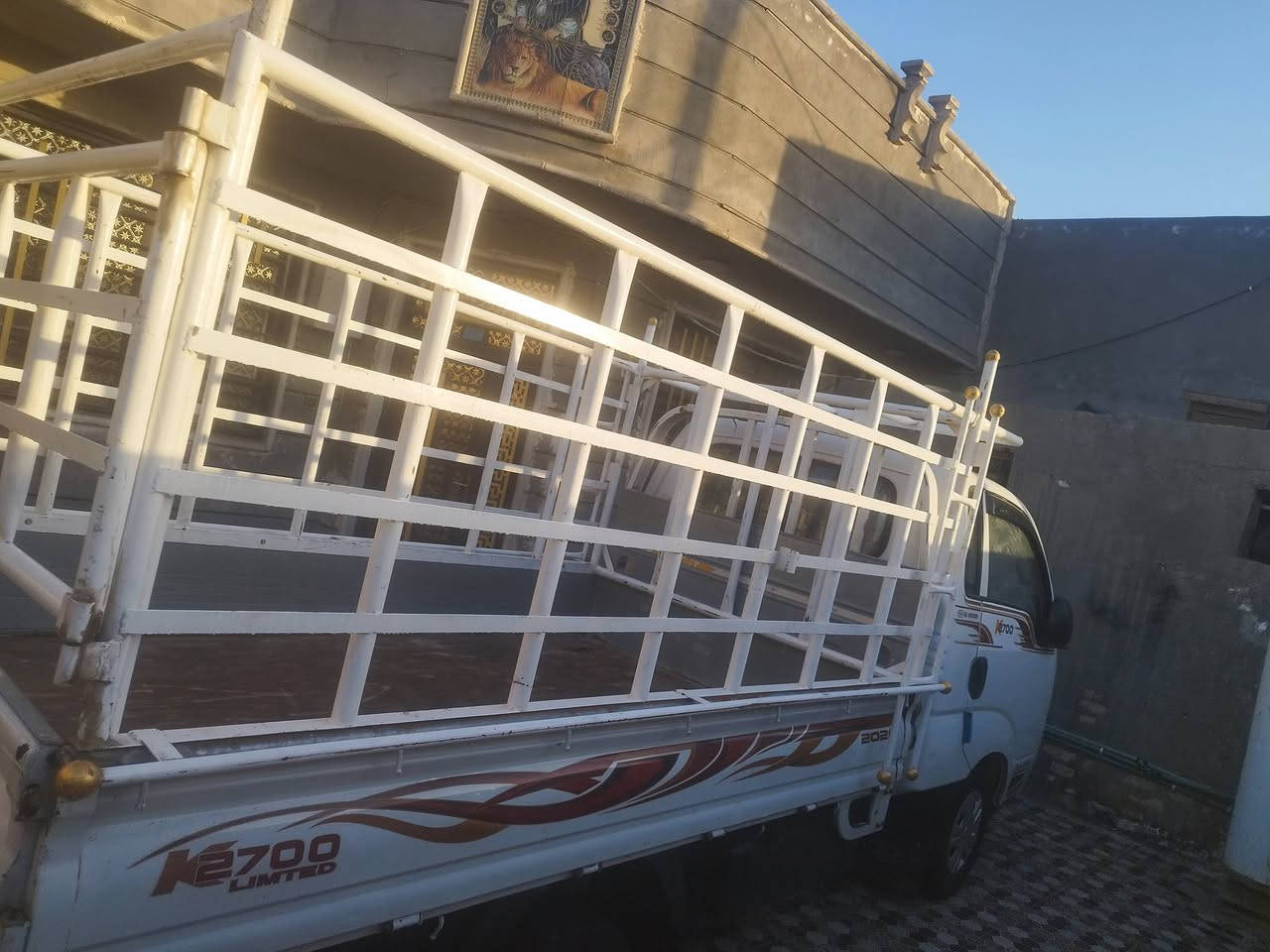 السلام عليكم للبيع كيا 2014 رقم بابل تحويل مباشر باسمي السيارة شاصي مكفول رقم شاصي واضح سياره مكفول وجاهزه مكينه 2700 مكينه كير حداديه تايرات خير من الله برغي ماعايزه سياره جاهزه على 24حبايه كبل للشغل ترايه يخبل سياره احله من الصور ملاحضه (المحجر ويا السيارة ) السعر 105وبيها مجال 
 مكاني بابل مركز المدينة
***********
***********
