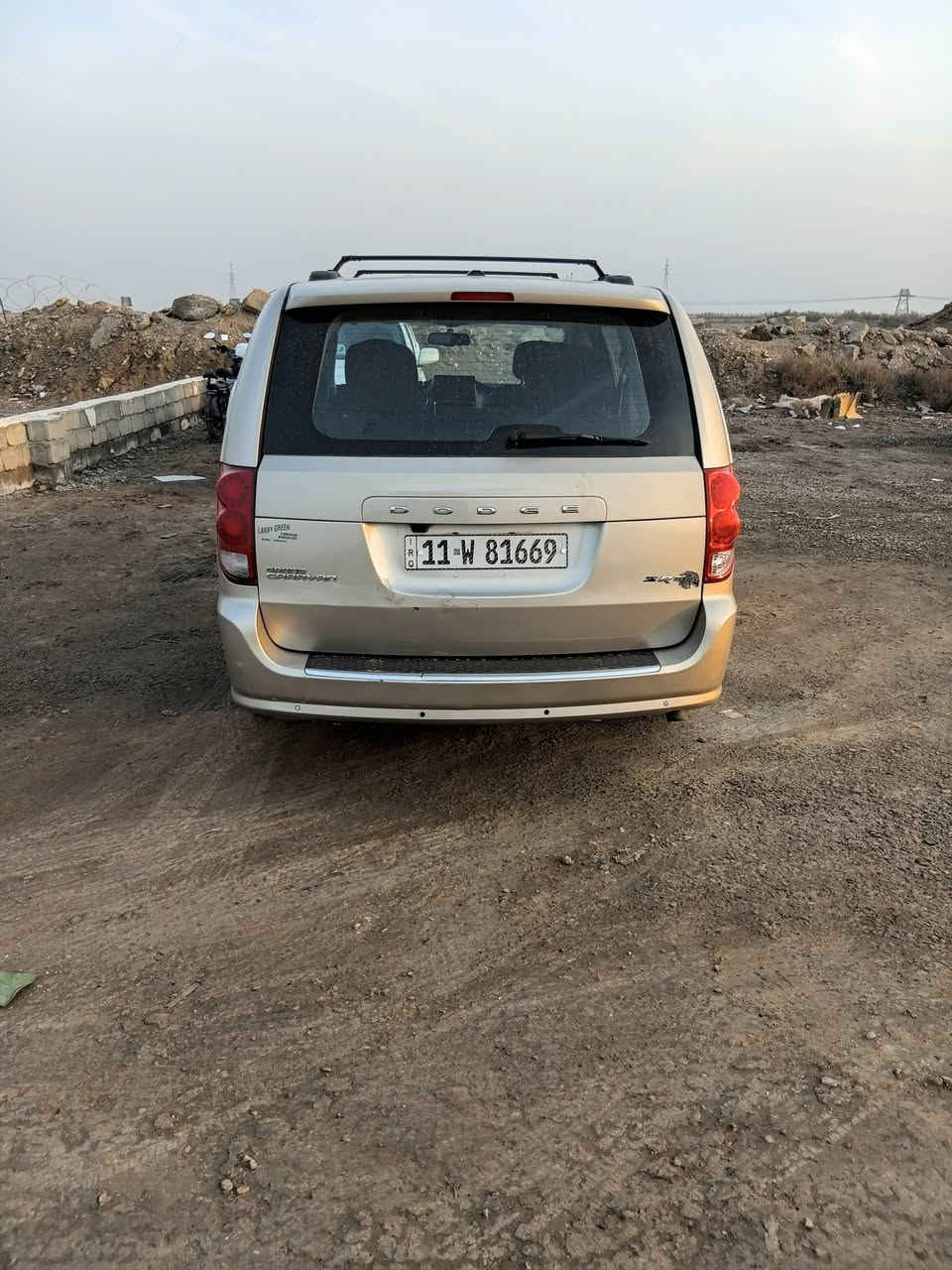 سلام اوعليكم  دوج كرفان مديل 2013 مواصفات بلع ثلاث قطع تبريد جام خلفي كهربائي حداديه جديده تخم تاير جديد ظرر جاملغ بس يم دوسه مال الباب فقط سعر 140 بيها مجال بسيط الاتصال علئ هذا الرقم سياره بسمي رقم بغداد ***********
