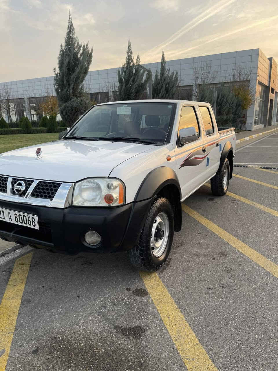 پیکاب نيسان 2012
بى بوياغ يه ك كارتى بجوكى هه يه
ده بل اكسل
ناو سوور
سه نه وى ره قم تازه يه 
مه كينه ى نه كراوه ته وه به شه رت اكسل و ده بل اكسل هه مووى به شه رت بى نوقسانيه 
***********

ئـەگەر سەیارەکەت دەفرۆشیت نامە بنێرە با بلاوی کەینەوە لۆت
