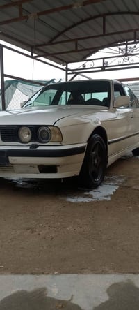 سلام وعليكم بي ام حجم 525 رقم بغداد لماني سنويه كارتونيه رعي سياره مان...