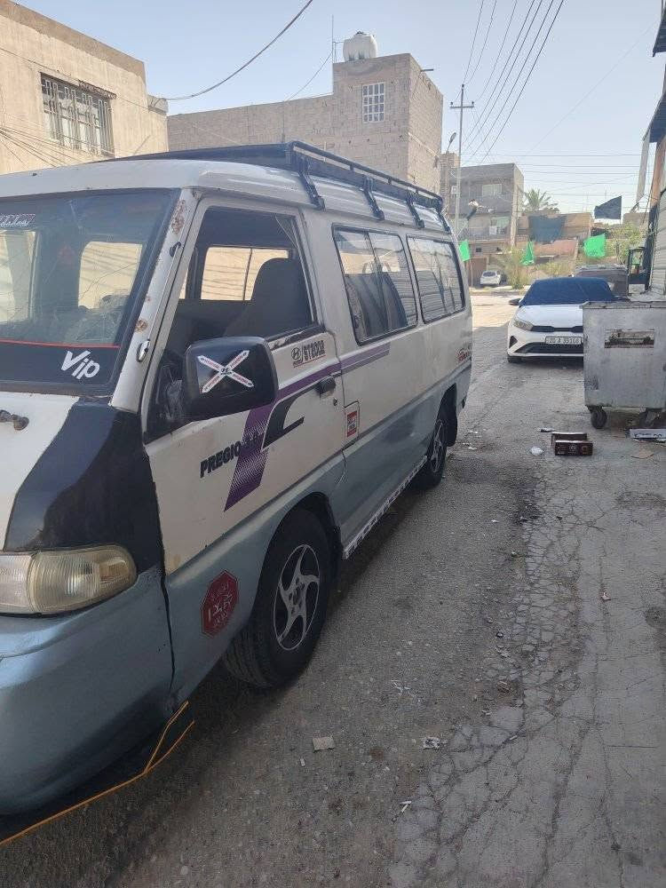 السلام عليكم من رخصه  رخصه الادمن المحترم هونداي باص للبيع موديل 98 رقم ميسان تحويل مباشر مصفره هيئه غرامات مكينه ستاركس سياره حلوه ومعمره تخم تاير مشط باور دوشمه كله جديد كهربيات كله شغال مكينه بيه خيط بخار اكسل شواصي كير مكفول عنوان ديالى بيع سريع السعر 35بيع فقط  الرقم***********
