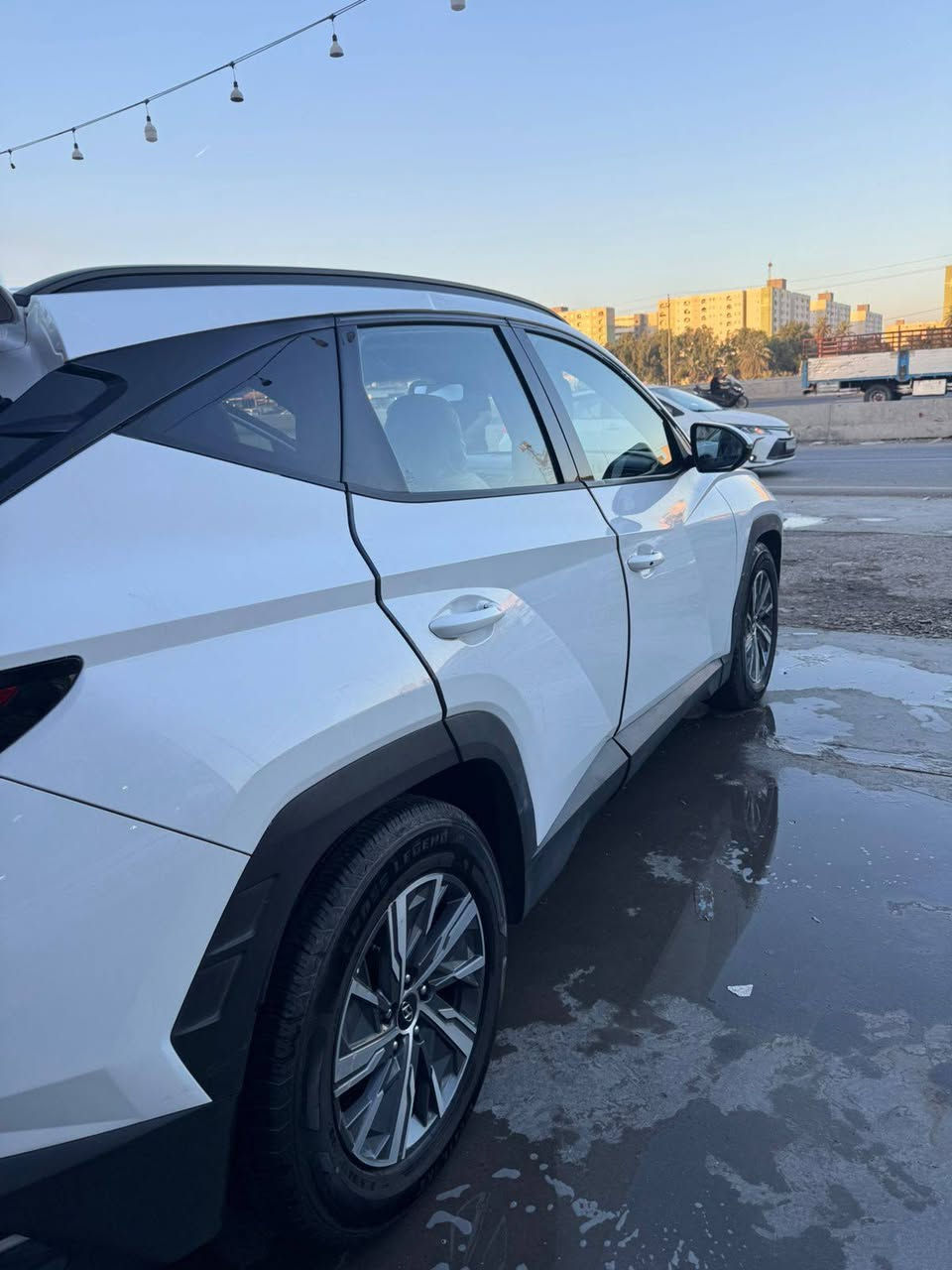 🚘 هيونداي توسان 2022 خليجي
✅ محرك 2.0 دوش 
✅ تبريد شغال 
✅ تشغيل بصمة + بصمة أبواب
✅ إشارات بالمرايا
✅ نقطة عمياء + تحديد مسار
✅ Auto Hold
✅ سايد بريك كهربائي
✅ كاميرا خلفية + حساسات خلفية
✅ ABS
✅ تبريد قطعتين
✅ داخلية أسود مع أرضية مغلفة
✅️ السيارة مكانها بسماية 
📌 السيارة مصبوغة حزام بسبب حادث خفيف وتمت صيانتها، والسيارة جاهزة للفحص والمعاينة.

السعر: 160$ و بيها مجال للشراي 

💰 للجادين فقط، والاستفسار عالخاص أو الاتصال.
***********
