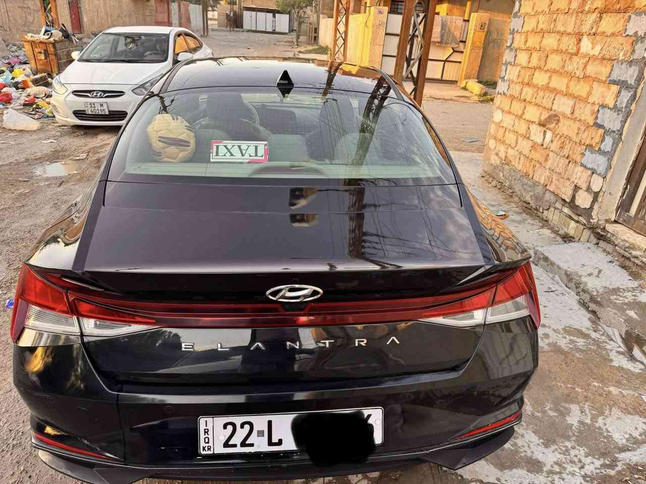 بسم الله الرحمىن الرحيم
النترا ٢٠٢١ للبيع فقط 
السعر ١٤٥ وبيها مجال للشراي
يجي ويدلل 
***********
هذا رقمي وبي واتس اب
 ثلاث انظمة قيادة
شاشة دجتال متصلة
رادار اربع اتجاهات
توقف ذاتي
وبعد بيها هواي مواصفات
