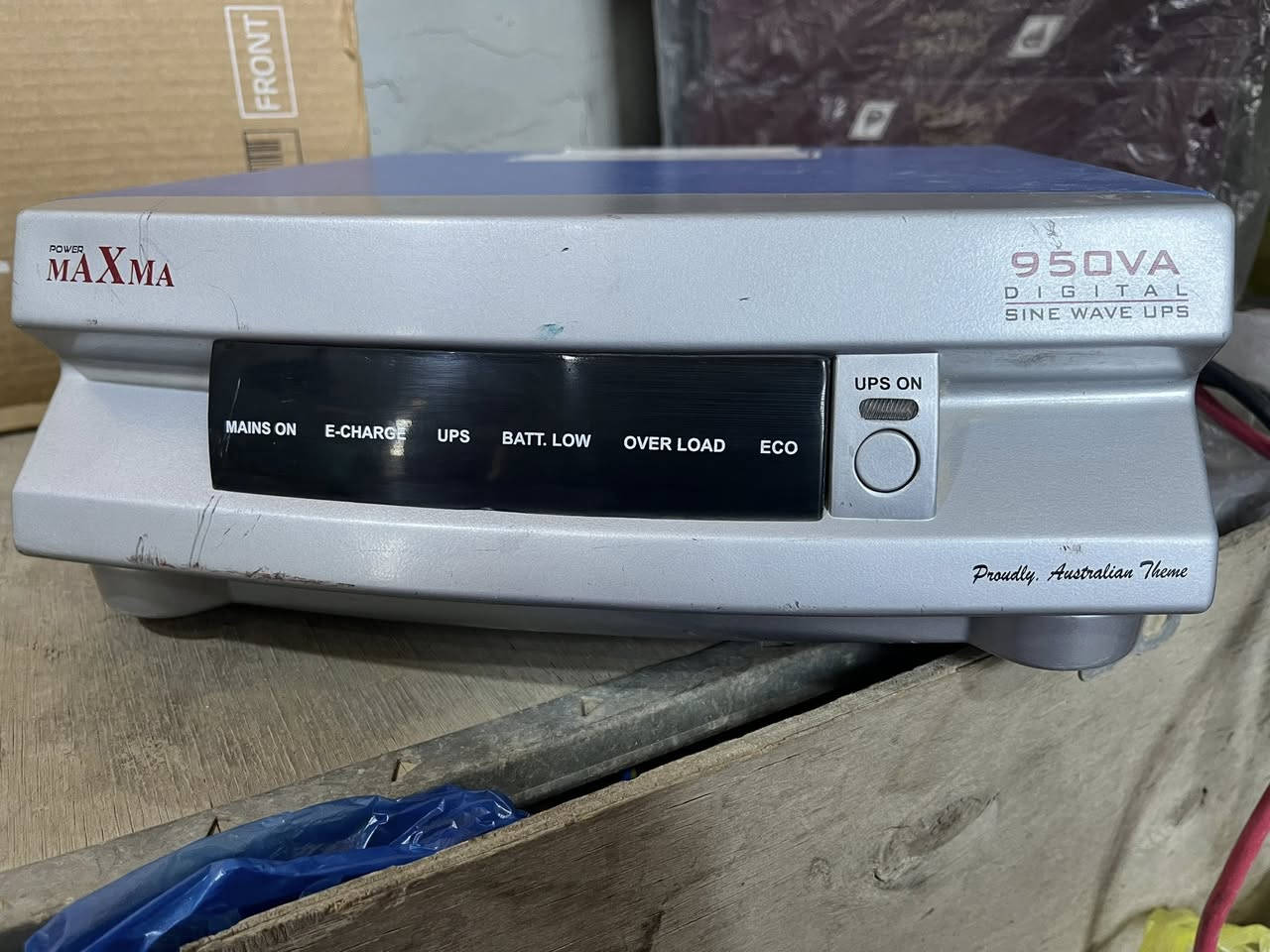 السلام عليكم ورحمة الله وبركاته  عاكسه للبيع ٤امبيراتِ نوع ماكزيما شغاله عالفحص
لايوجد توصيل 
حلة طريق السياحي 
قرية فنهره 
***********
***********
السعر ٧٥ وبيه مجال للشراي
