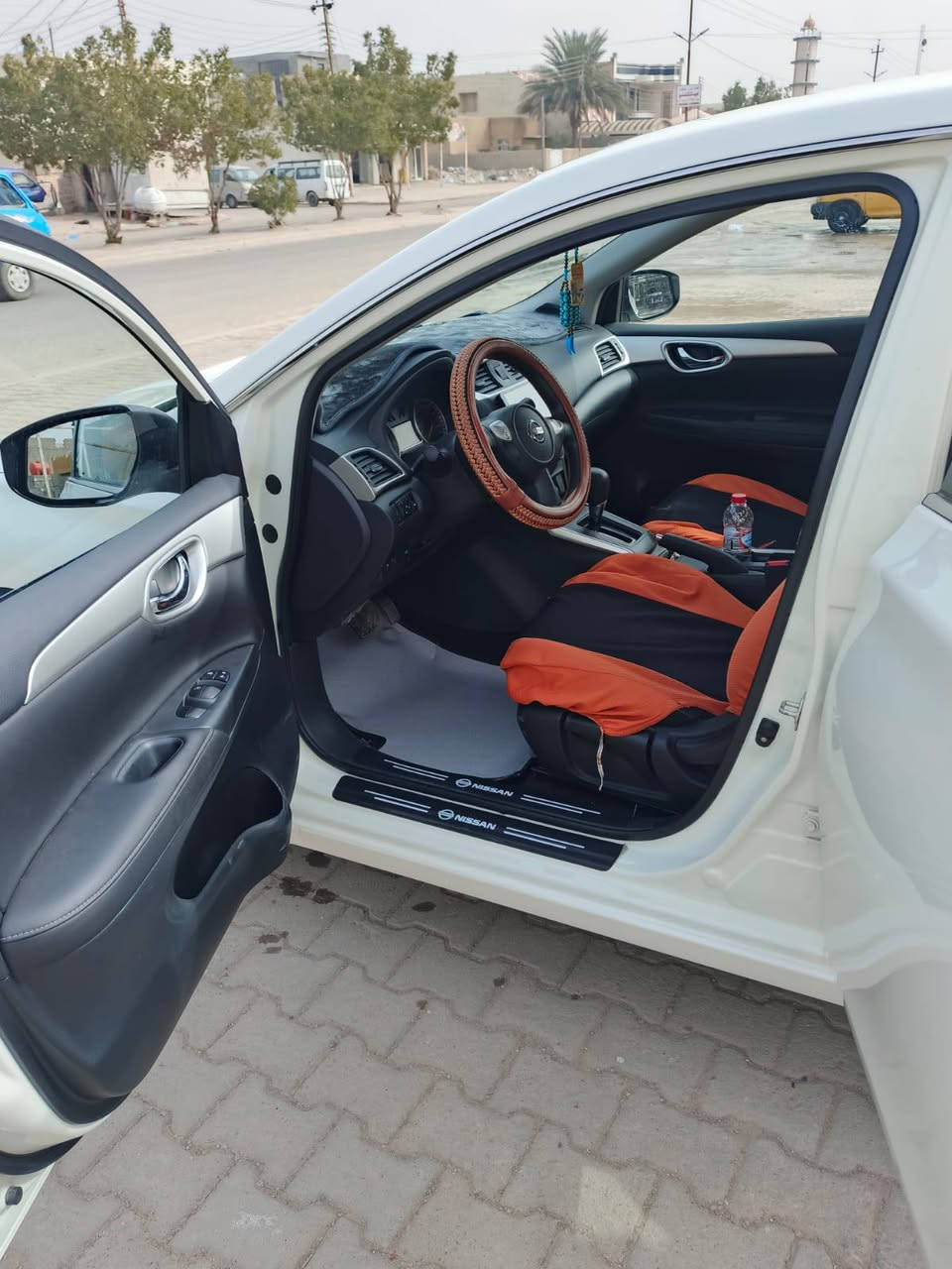 سلام عليكم 

سنتره للبيع موديل 25 

 ماشيه 5000

سياره بوضع شركه 

مكفوله كفاله عامه عده شخط 

بسيط كلش 

سياره معروفه مواصفاته 

***********

سعر 131 أو بيه مجال بسيط كلش 

مكاني بغداد قضاء المدائن
