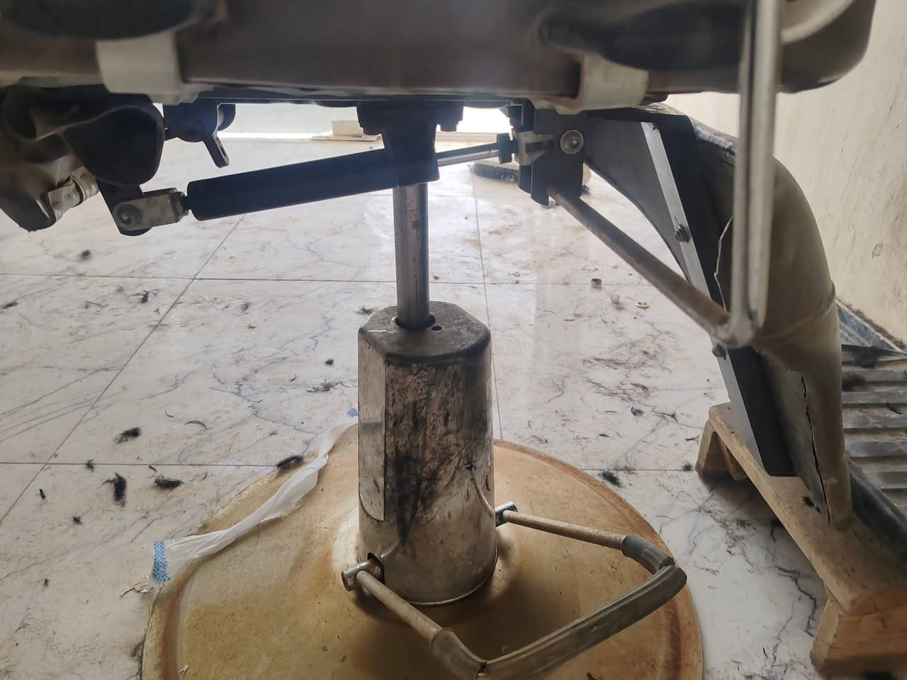 كرسي جديد جان متروك والله نضيف عوزه ترتيبات جكه شقال سعره تسعين الف هذه رقمي تدلل ***********
