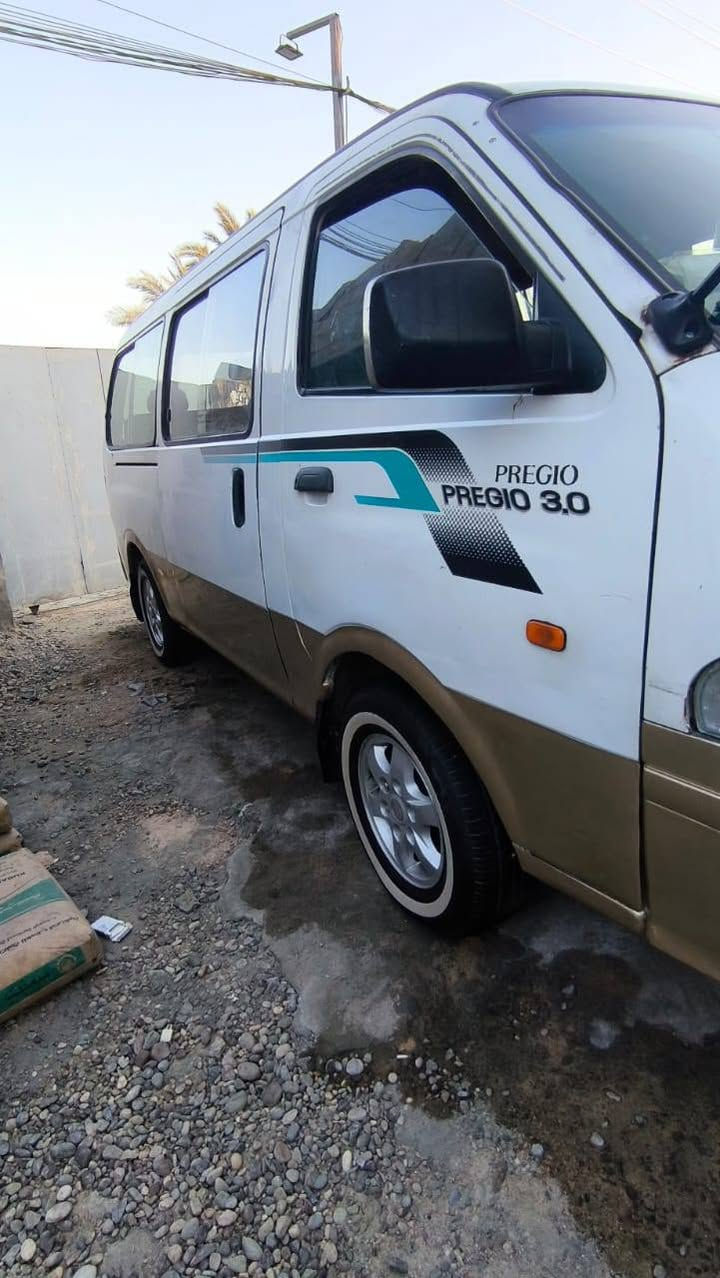 السلام عليكم للبيع بريجو موديل 2001 بلاديه بدون صبغ رقم بغداد مشروع وطني انكليزي بسمي مكينه كير اكسل نضاف تخم تاير كهربايات كلها شغاله صدر امامي خلفي نضيف مكاني بغداد السعر 78 رقم الهاتف *********** رقم ***********
