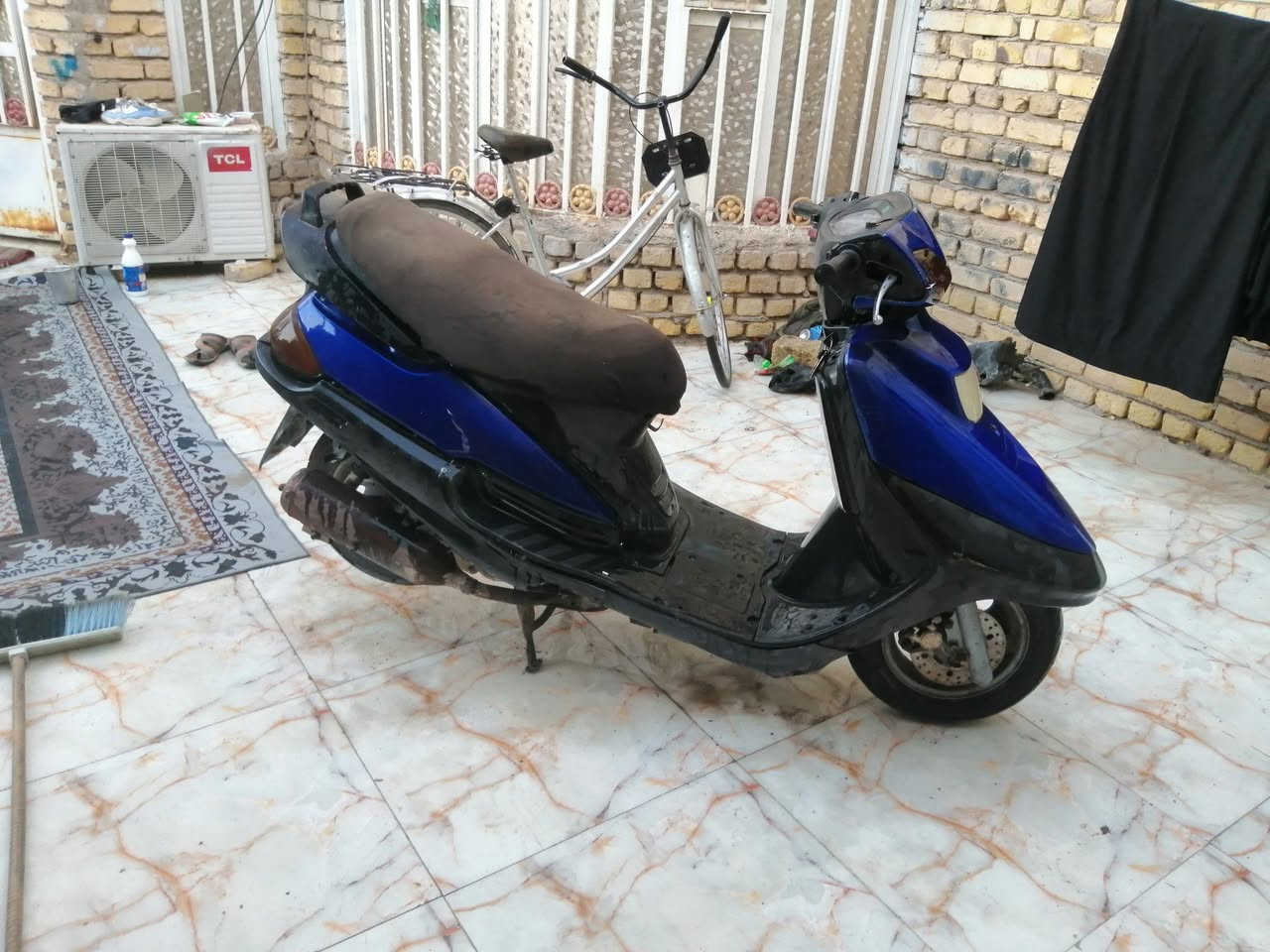 فراشه فضائي شغاله مكينه ناعمه نهضه قويه وسريعه ب٢٥٠ وبيه مجال مكان فضليه  ***********
