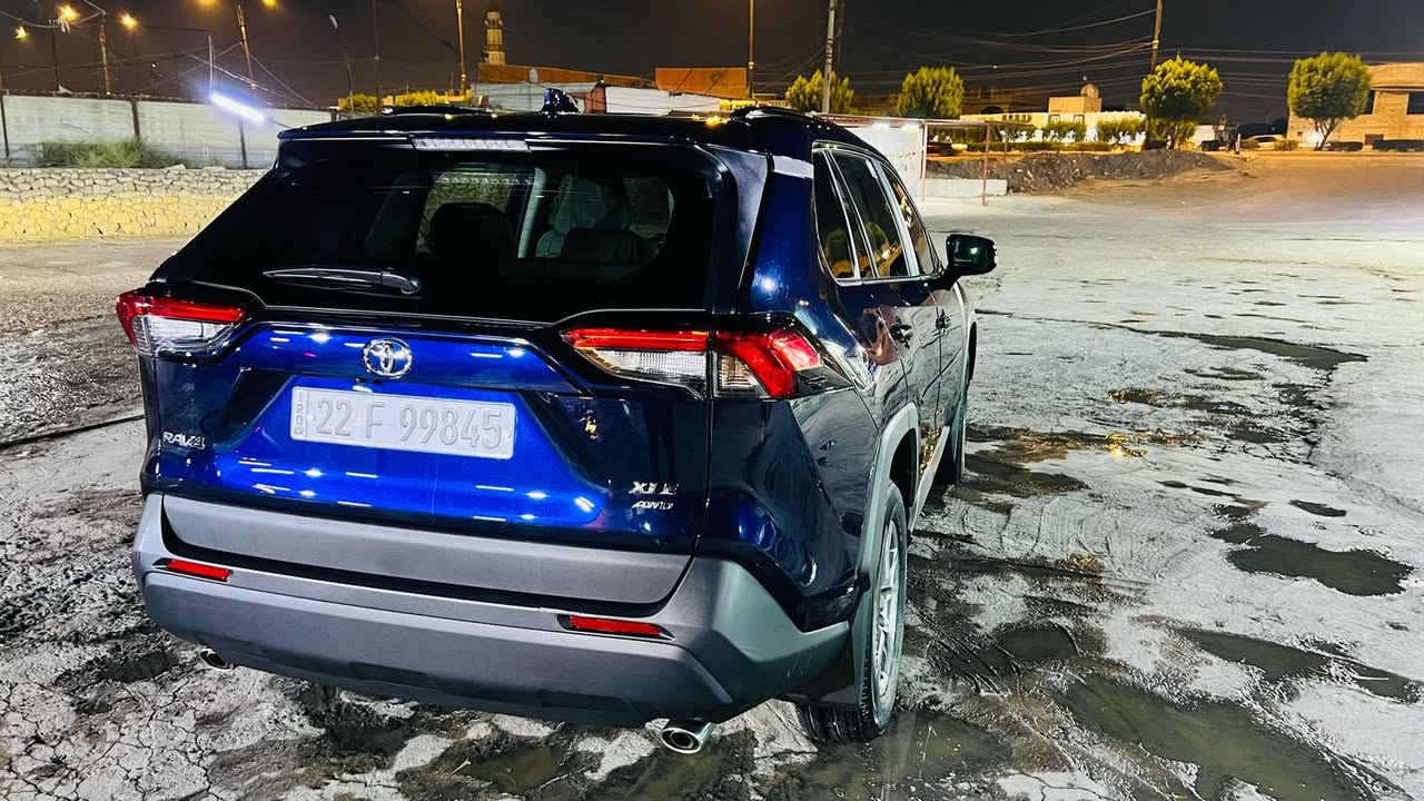 السلام عليكم
تويوتا رافــــ4 موديل : 2024

اللوان : نيلى 
عداد المسافة : 22000 
حجم المحرك : 2.5L (4,سلندر) 
حادث خفيف جدا سياره بحساب كلين 

كافة الايرباكات سليمة 100%

المواصفات XLE 

دەبل اکسل (𝐀𝐖𝐃)
کیج الکتروني
‏‎ابواب بصمة
‏‎بصمة تشغيل 
‏‎شاشة دشبول ديجيتال
كاميرة 
هاند بريك بصمة
اوتو هولد (𝐀𝐔𝐓𝐎 𝐇𝐎𝐋𝐃)
اوتو ستارات (𝐀𝐔𝐓𝐎 𝐒𝐓𝐀𝐑𝐃)
اوتو ستارات (𝐀𝐔𝐓𝐎 𝐒𝐓𝐎𝐏)
رادار امامي (تحديد مسار)
‏‎رادار جانبي (نقاط عمياء)
‏‎رادار خلفي (التحذير من الاصطدام)
‏‎حساسات امامي
‏‎حساسات جانبي 
‏‎حساسات خلفي 
نظام (𝐄𝐂𝐎)
نظام (𝐍𝐎𝐑𝐌𝐀𝐋)
نظام (𝐒𝐏𝐎𝐑𝐓)
نظام (𝐎𝐅𝐅-𝐑𝐎𝐀𝐃)
‏‎تحكم استيرن 
استيرن تدفئة
‏‎كشنات كهربائي
‏‎كشنات تدفئة
‏‎تبريد مركزي 
‏‎صندوق شفط كهربائي 
‏‎لايتات (𝐋𝐄𝐃) عدسة زينون بيلادي‏
‏‎بكلايتات (𝐋𝐄𝐃) بيلادي
‏‎ويل كروم
السعر :280$


**إذا كنت صاحب هذا الإعلان وتريد حذفه لأي سبب، رجاءا أرسل رسالة إلى الدعم الفني**