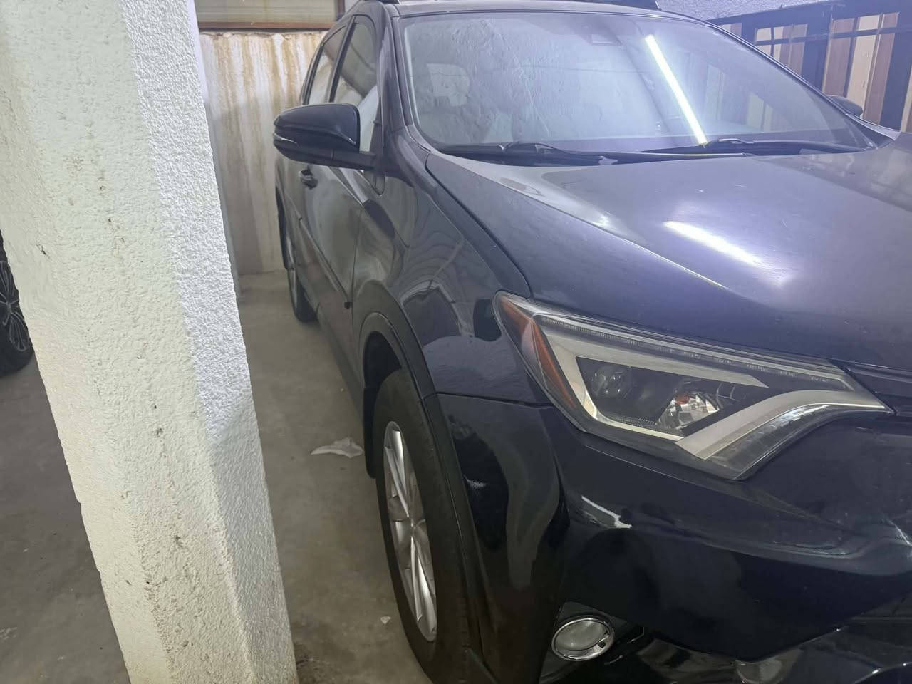 *للبيع تويوتا RAV4 موديل 2018 - بلاتنيوم 1/1* 🚙
*مواصفات نار ما تنوصف:*
- *الموديل*: 2018 
- *الفئة*: بلاتنيوم فول الفول 1 على 1 
- *الممشى*: 44 ألف كيلو فقط - سيارة جديدة
- *الرقم*: شمالي 
- *التبريد*: ثلج ❄️ شرط الفحص
- *الحالة*: الضرر موضح بالصور - شوف وتأكد
- *المواصفات*: بصمة، بانوراما، رادارات جانبية، كاميرا 360، تدفئة كراسي، شاشة أندرويد، تحكم كامل بالستيرن + بعد هواي وضررها واضح بل صوره 

*السعر*: 173 ورقة 💵  
*المكان*: صلاح الدين - تكريت  
*للاستفسار*: 📞 ***********

سيارة بيت، ماشية قليل، واللي يعرف بالراف فور يدري قيمتها. تعال شوفها وافحص يم اللي يعجبك.

الله يرزق البايع والشاري 🙏
