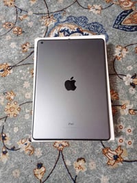 ايباد ٩ • ذاكرة ٦٤ • بالضمان