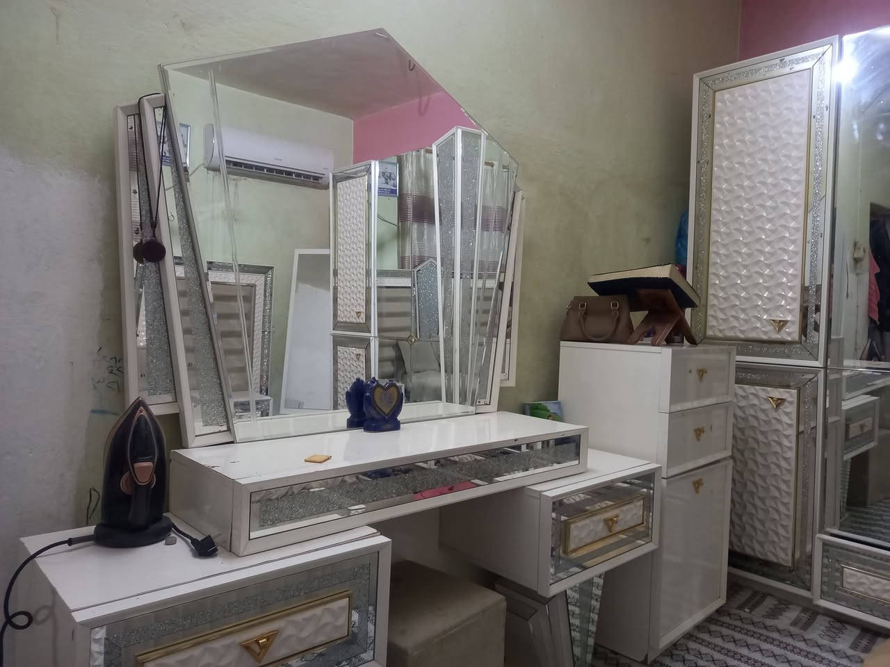 السلام عليكم غرفه لبيع ستعمال قليل نضيفه كلش السعر 1250وبيه مجال


**إذا كنت صاحب هذا الإعلان وتريد حذفه لأي سبب، رجاءا أرسل رسالة إلى الدعم الفني**