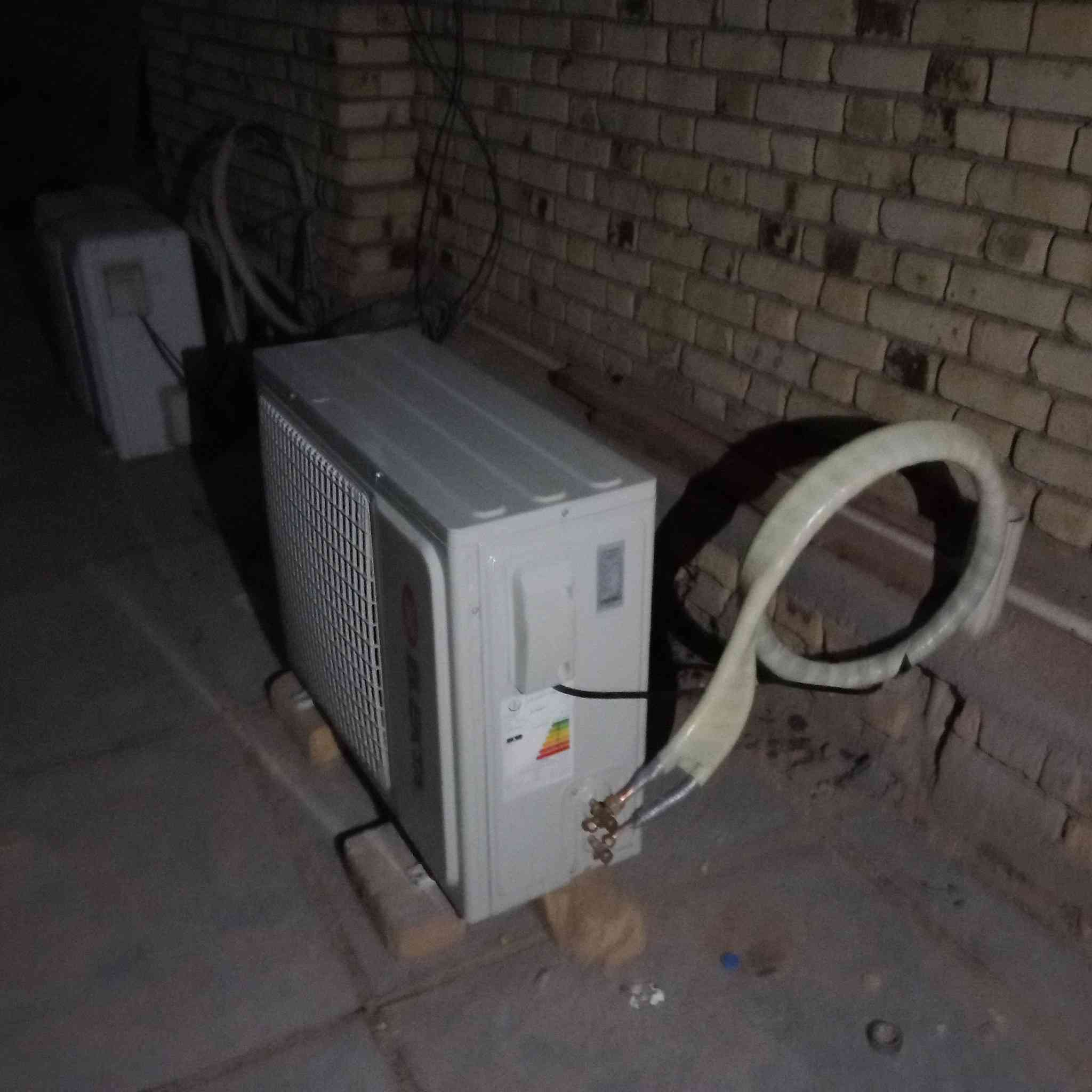 مستعدي لنصب وغسل وصيانة السبالت وفي انسب الأسعار
***********
 ناصريه مركز
