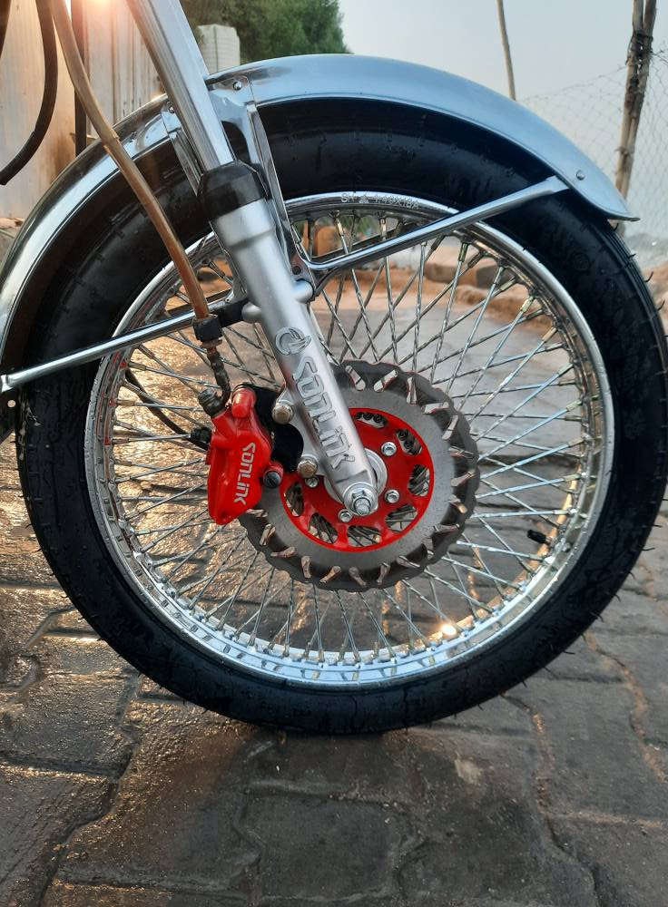 سولنك ايراني نفخ موديل 25 أوراق كامله سكنر  شاشه ايباد مقدم دسك ب ٦٧٥ و بيها مجال  مكاني نجف حي العسكري   ***********
