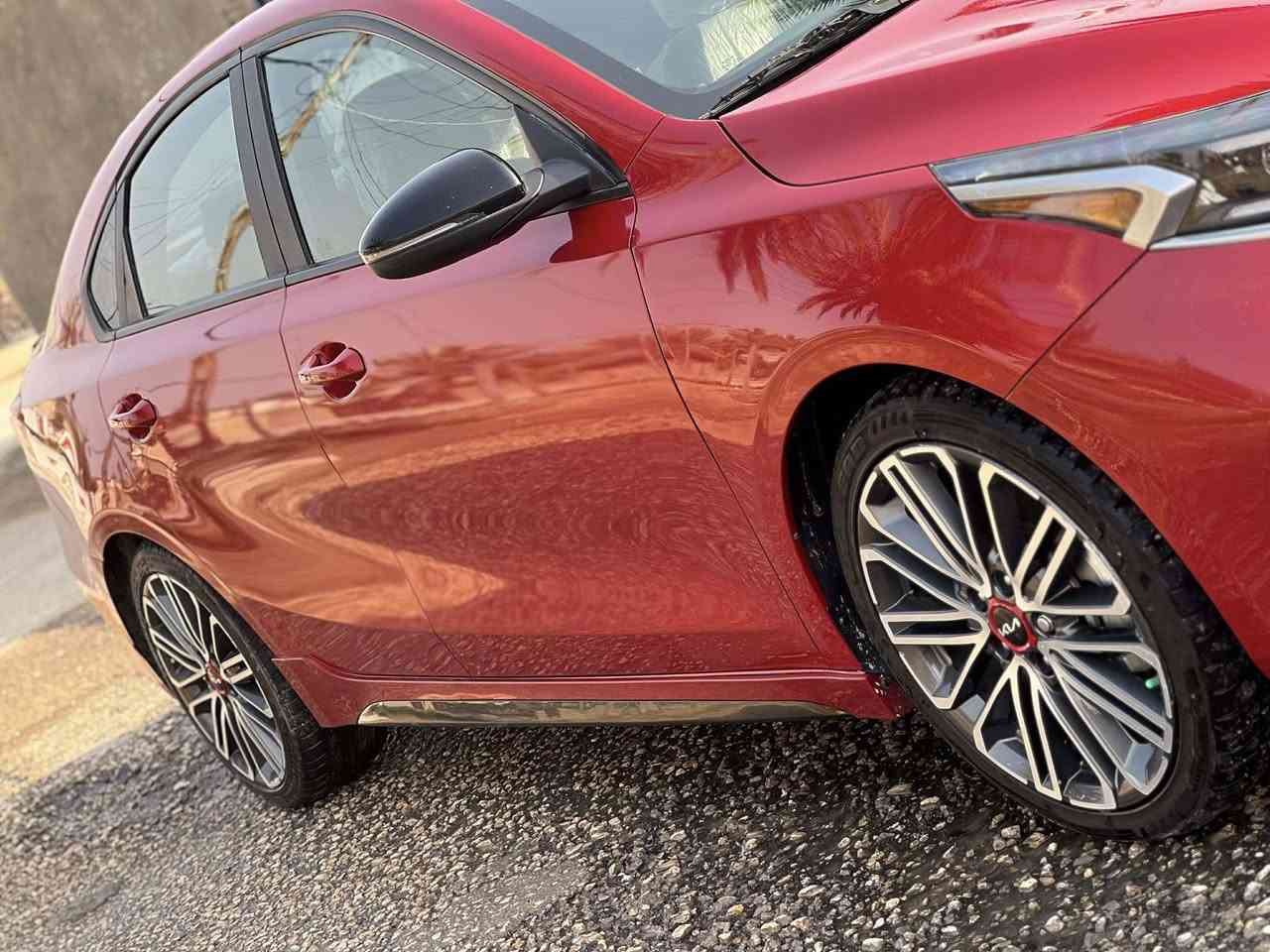 السلام عليكم للبيع فرتي موديل ٢٠٢٢ جي تي لاين فول لفول معروفه موصفات GT سبورت رياضيه  حادث بابتين فقط بدون دواخل ماشيه ٣٦ الف كلش جديده كير عادي ٦ نمر من غير البك مكان بابل رقم تلفون ***********
