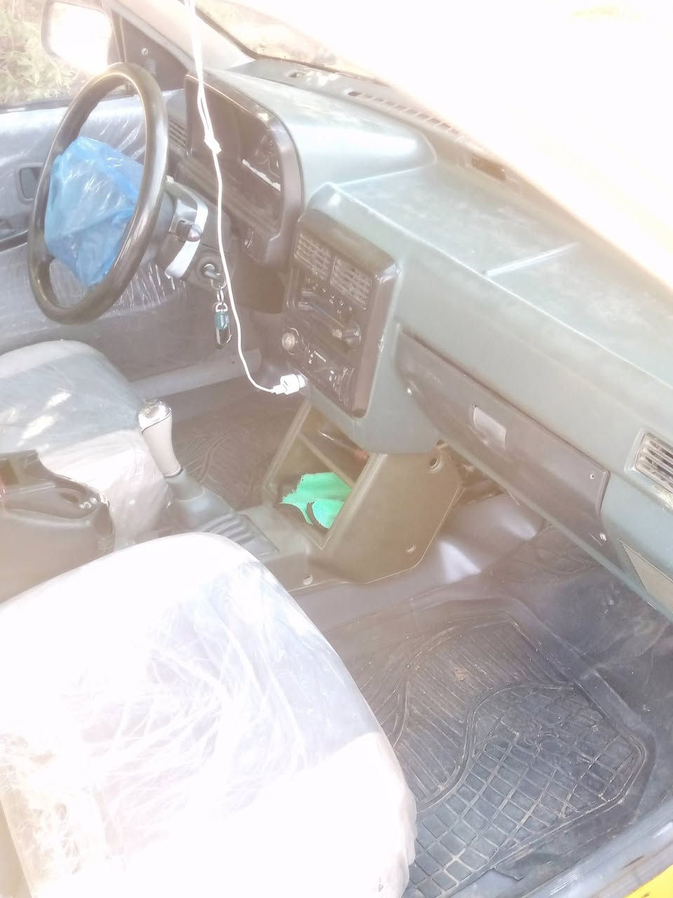 السلام عليكم سايبا موديل 11مكينه وكير بس نمر رابعه بدايه تفلت تبريد شغال تخم تيار جديد بيه ملضومه غاز هيئه مصفره غرامه 200صدر جديد سعره 23اذ عليه غرامه 20صافي ***********
